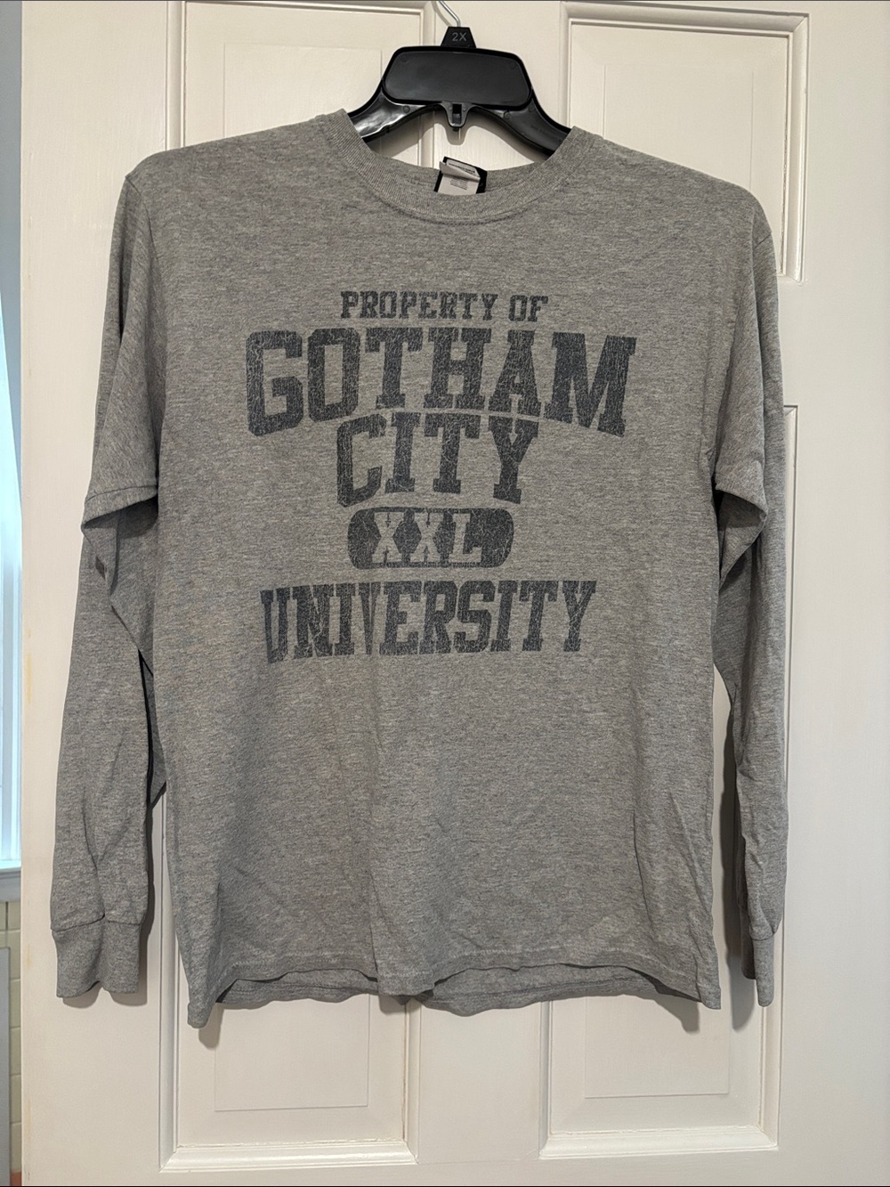Batman Gray 'Gotham City University' Long Sleeve Tee